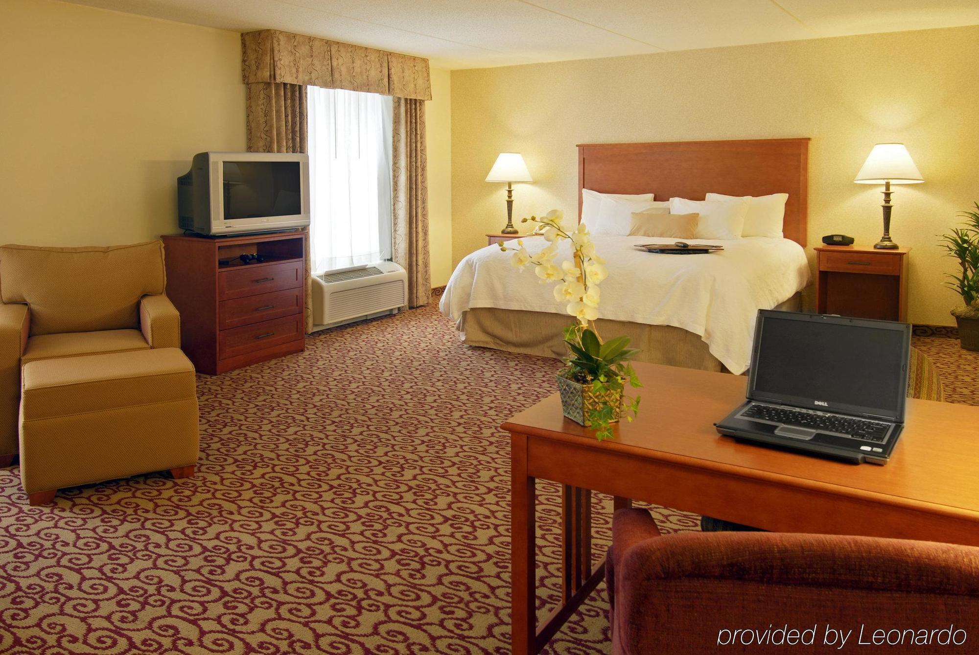 Hampton Inn Dubuque Bilik gambar