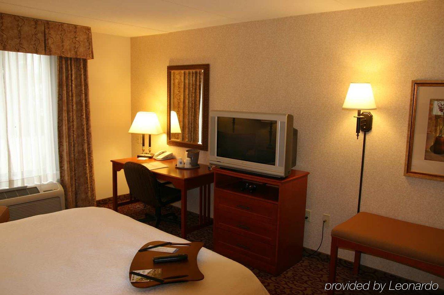 Hampton Inn Dubuque Bilik gambar