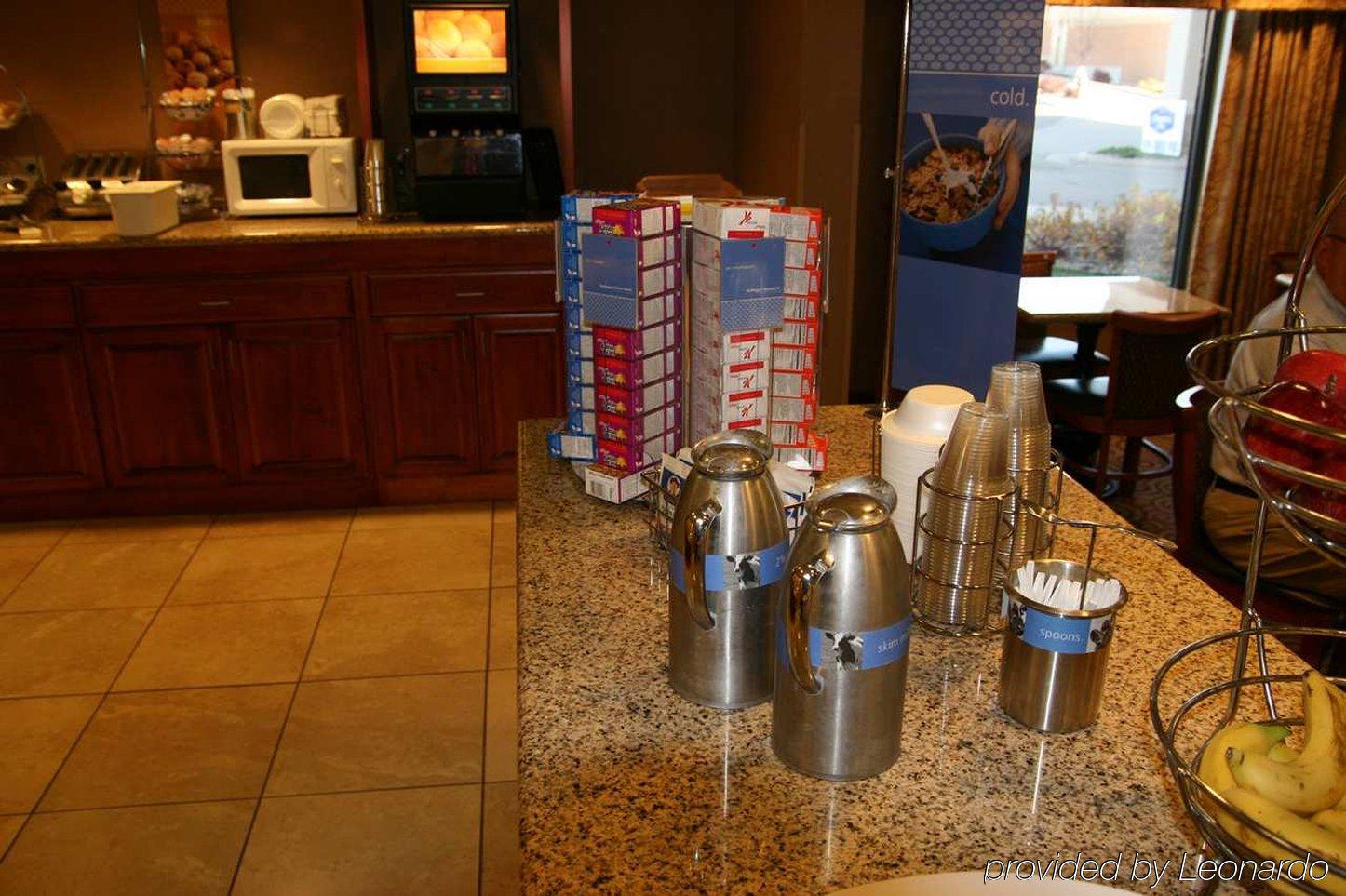 Hampton Inn Dubuque Restoran gambar